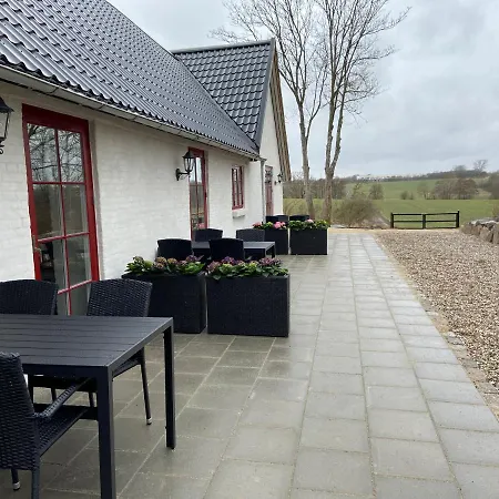 Lindegaardens Bed & Breakfast *