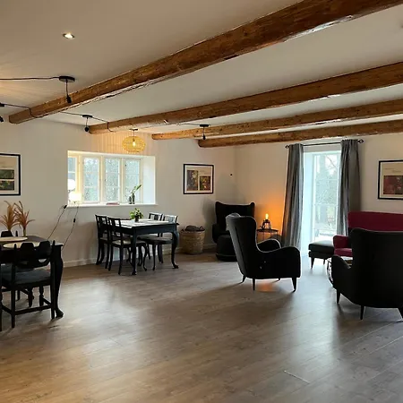 Bed & Breakfast Lindegaardens *