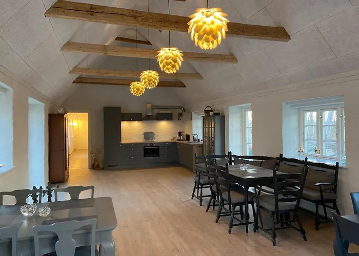 Bed & Breakfast Lindegaardens