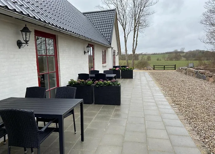 Lindegaardens Bed & Breakfast *