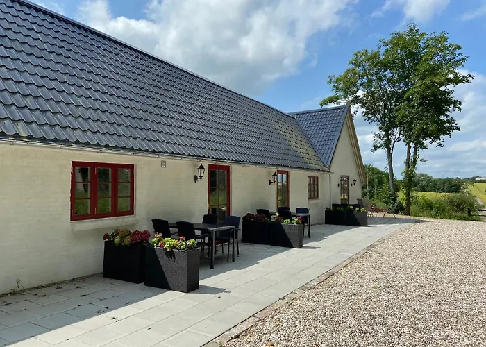 Bed & Breakfast Lindegaardens